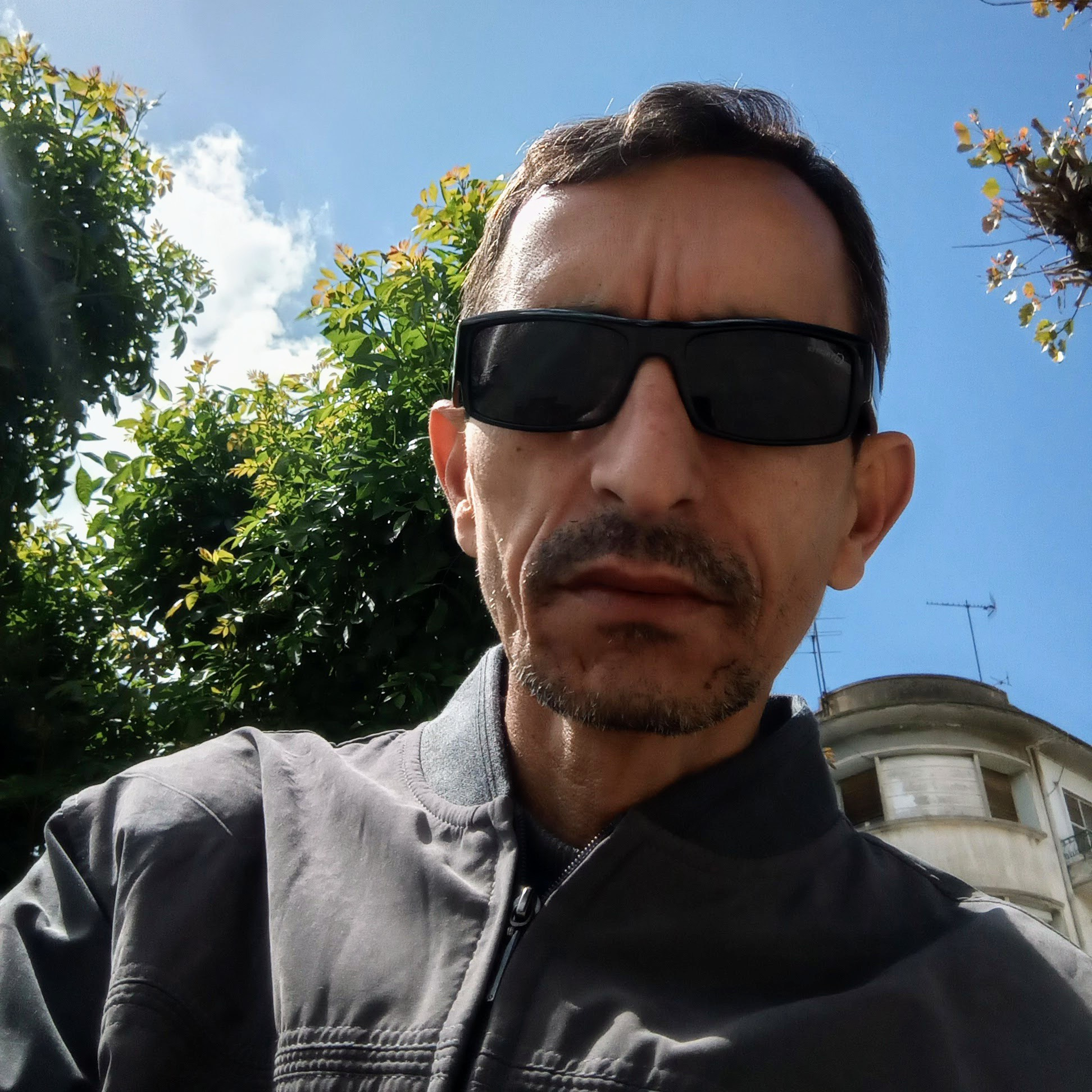 Investor Image Missing